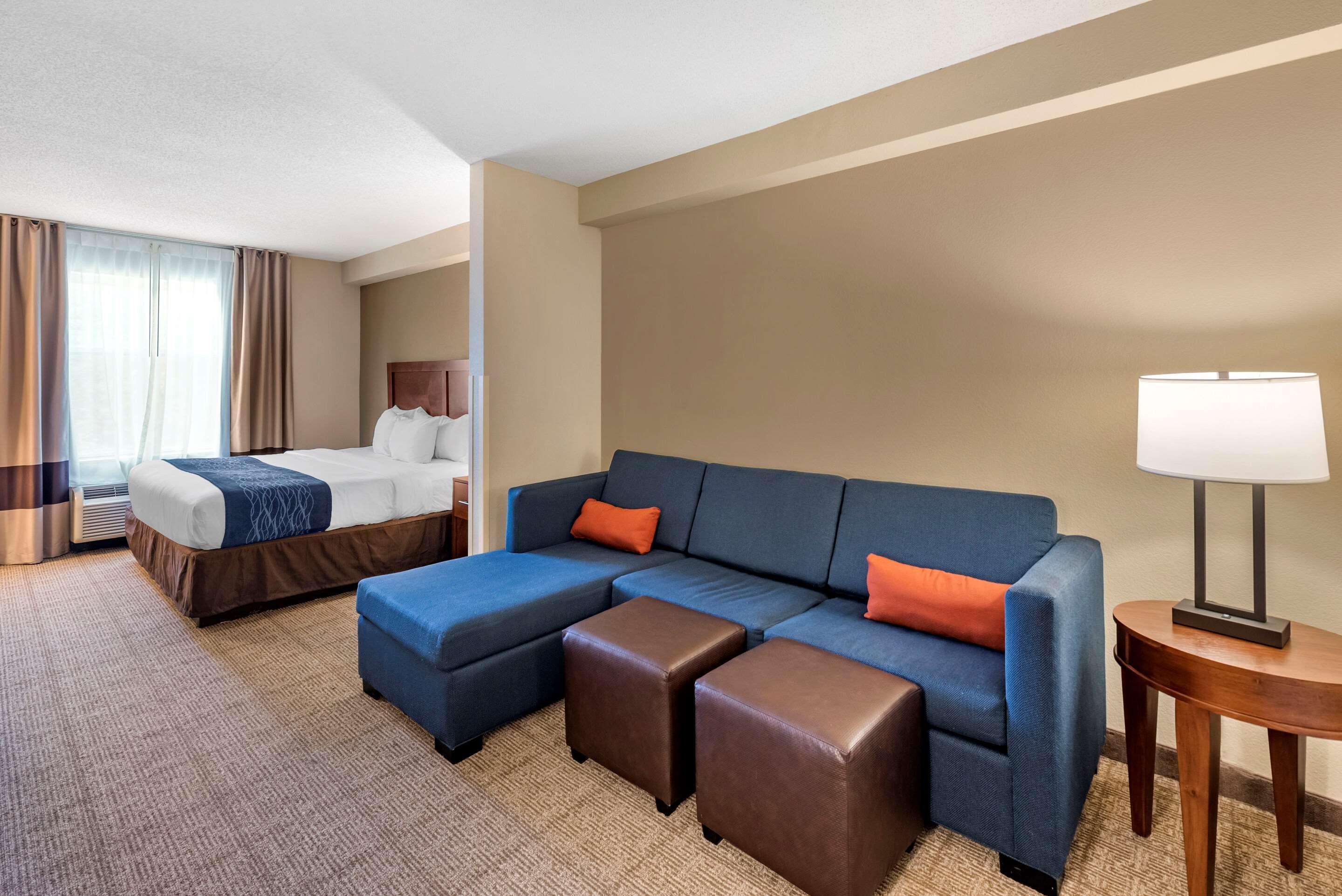 Comfort Inn & Suites Virginia Beach - Norfolk Airport Экстерьер фото