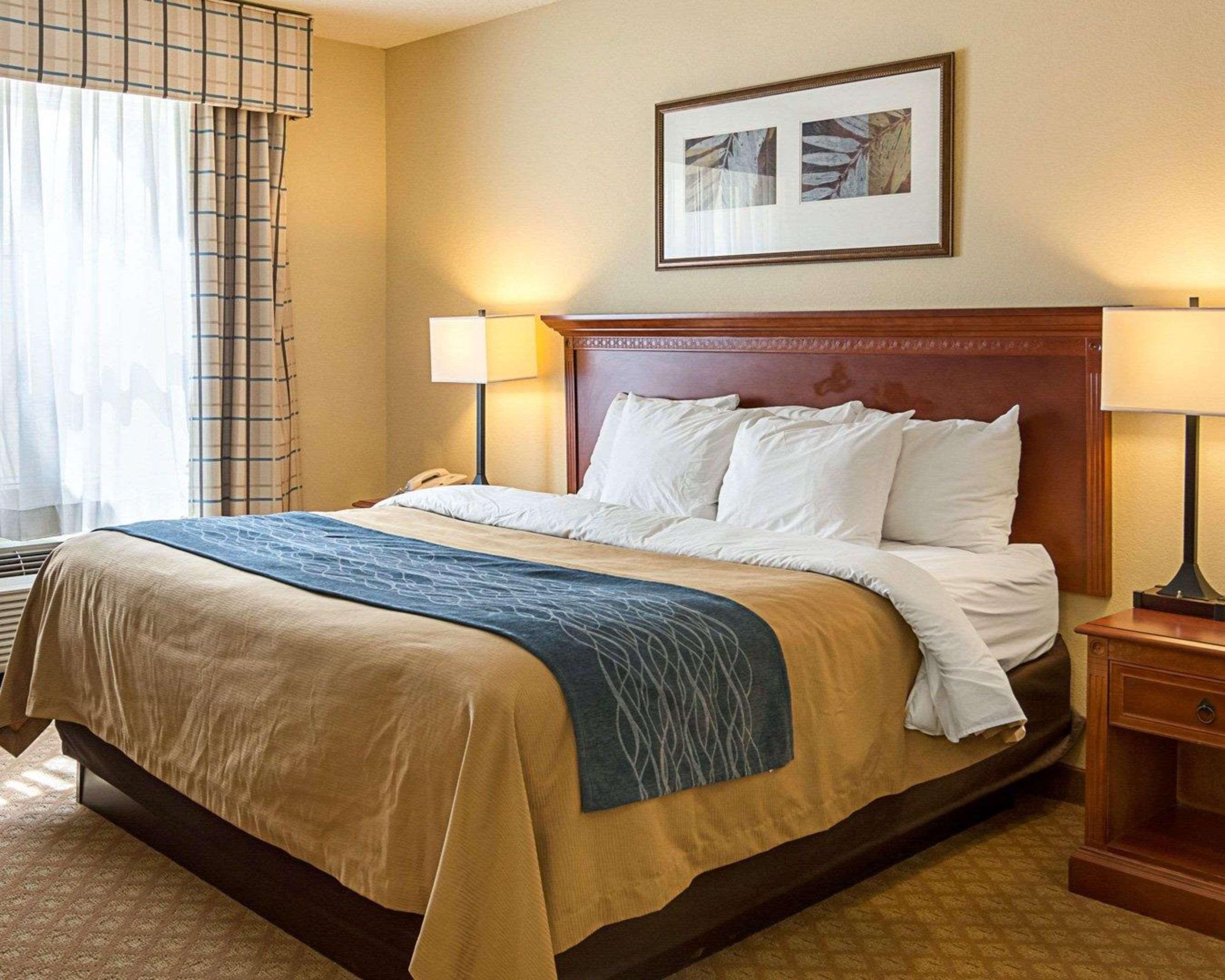 Comfort Inn & Suites Virginia Beach - Norfolk Airport Экстерьер фото