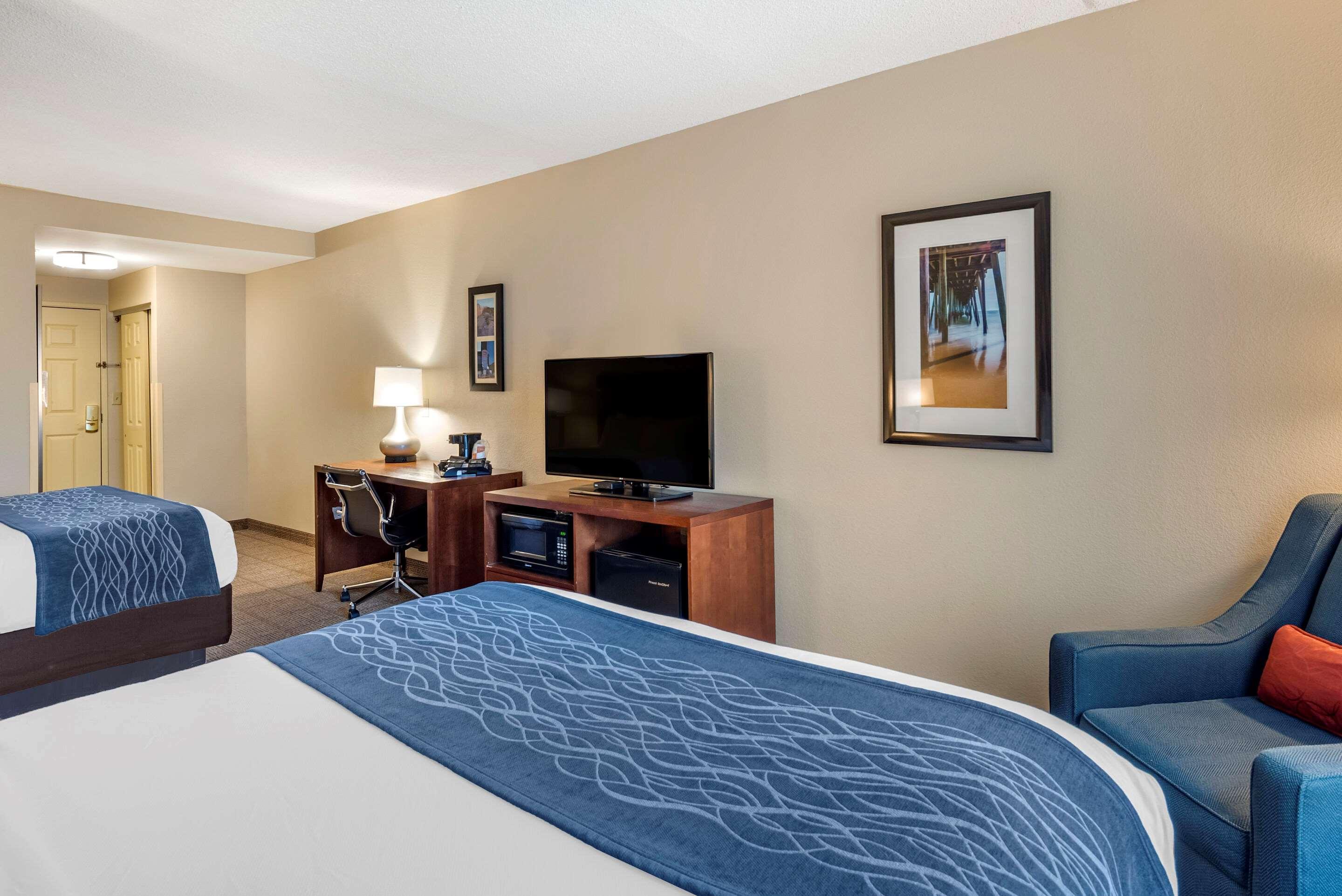 Comfort Inn & Suites Virginia Beach - Norfolk Airport Экстерьер фото