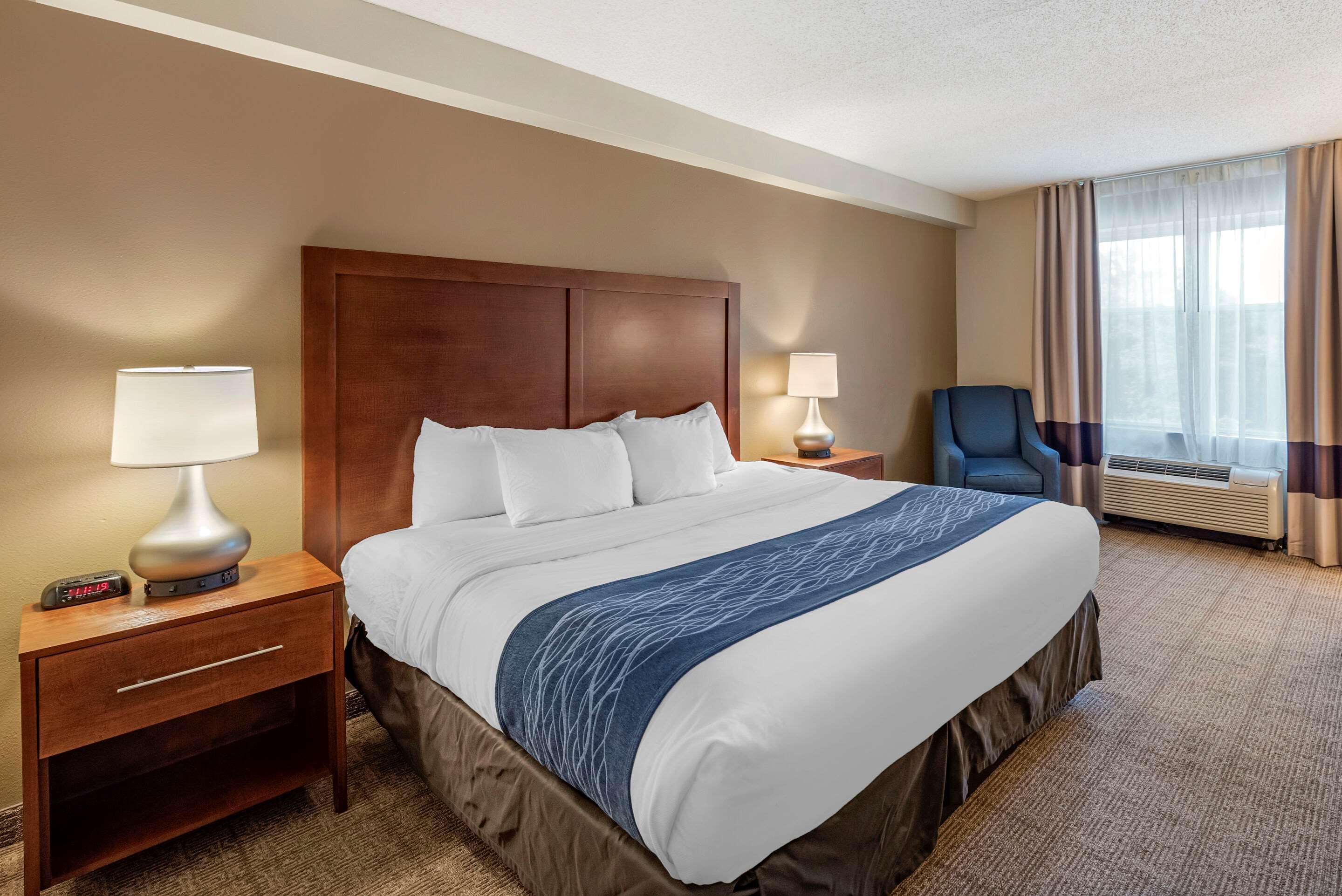 Comfort Inn & Suites Virginia Beach - Norfolk Airport Экстерьер фото